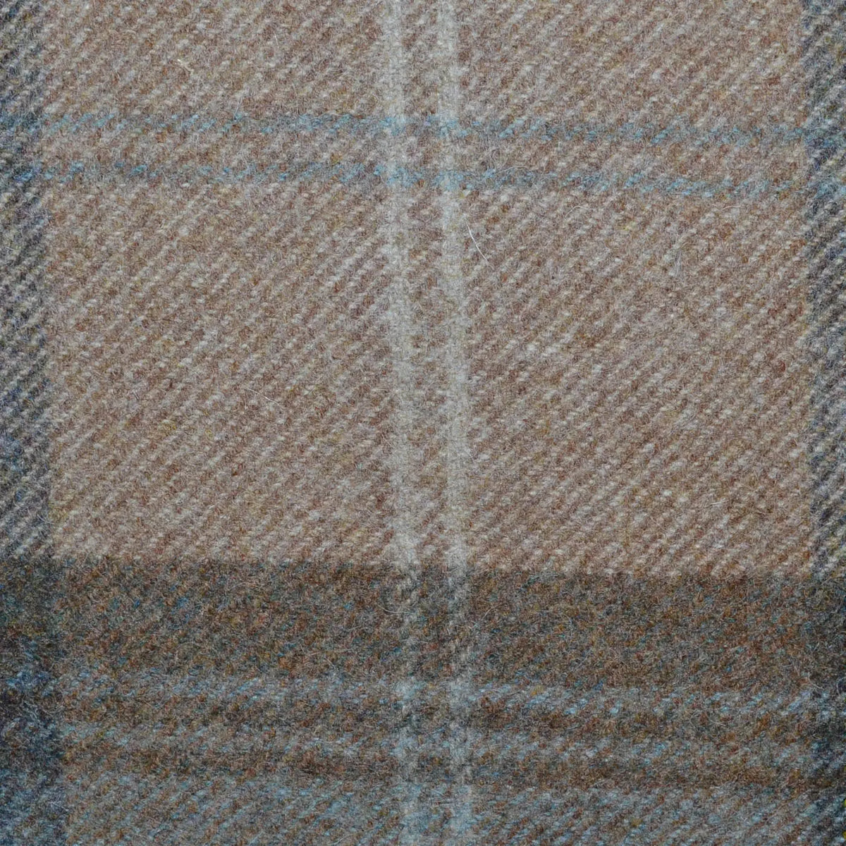Light Brown, Ecru, Beige and Blue Plaid Check All Wool Tweed Coating
